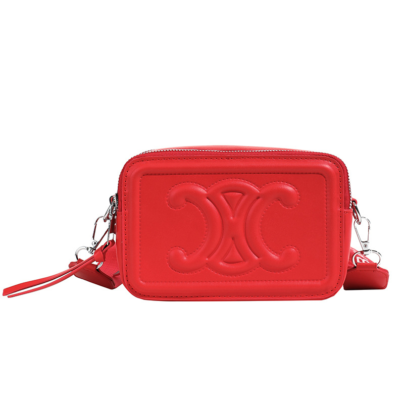 This stylish and unique 2025 women's bag is a versatile and fashionable crossbody bag for commuting Item Picture