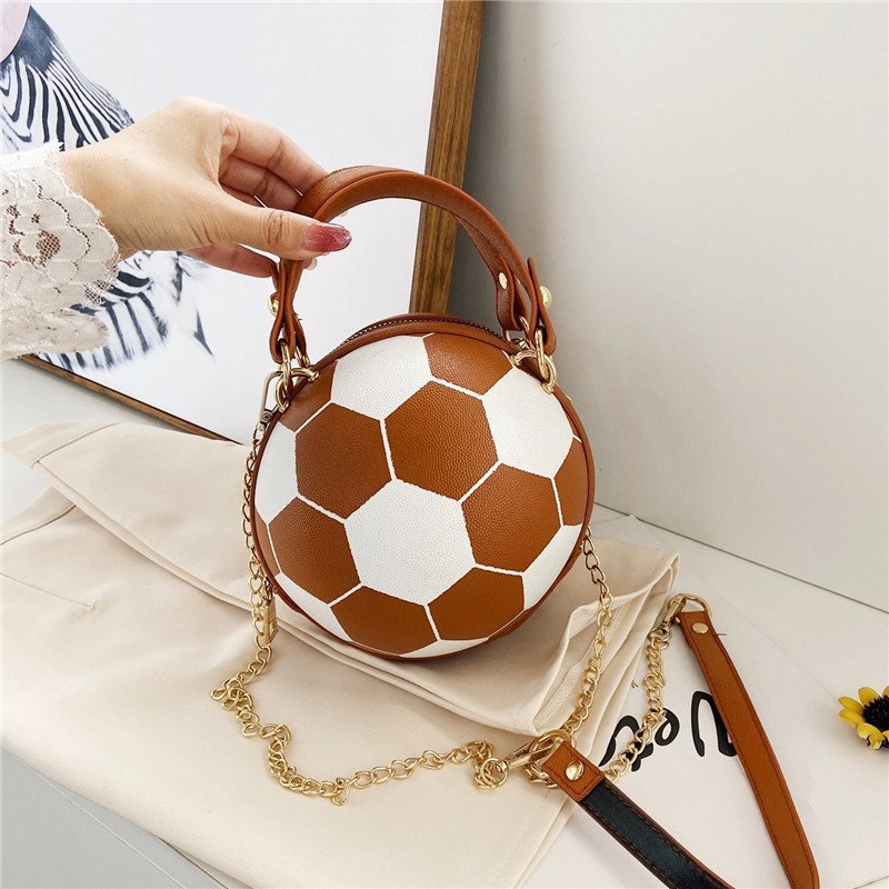 2024 New trendy, versatile, fashionable and individual basketball, simple and casual hand-held shoulder bag with a European and American style full figure