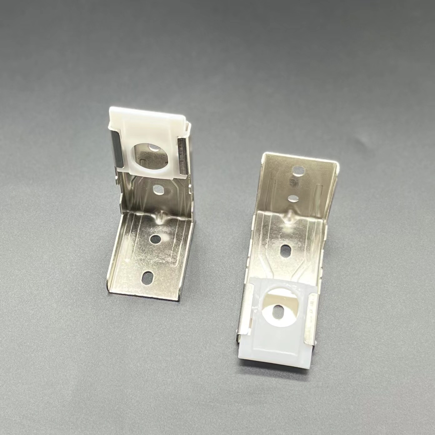 Soft gauze curtain curtain accessories, brushed cover shell, track installation code, top and side universal bracket, hidden wall code, electric accessories Application Scenario