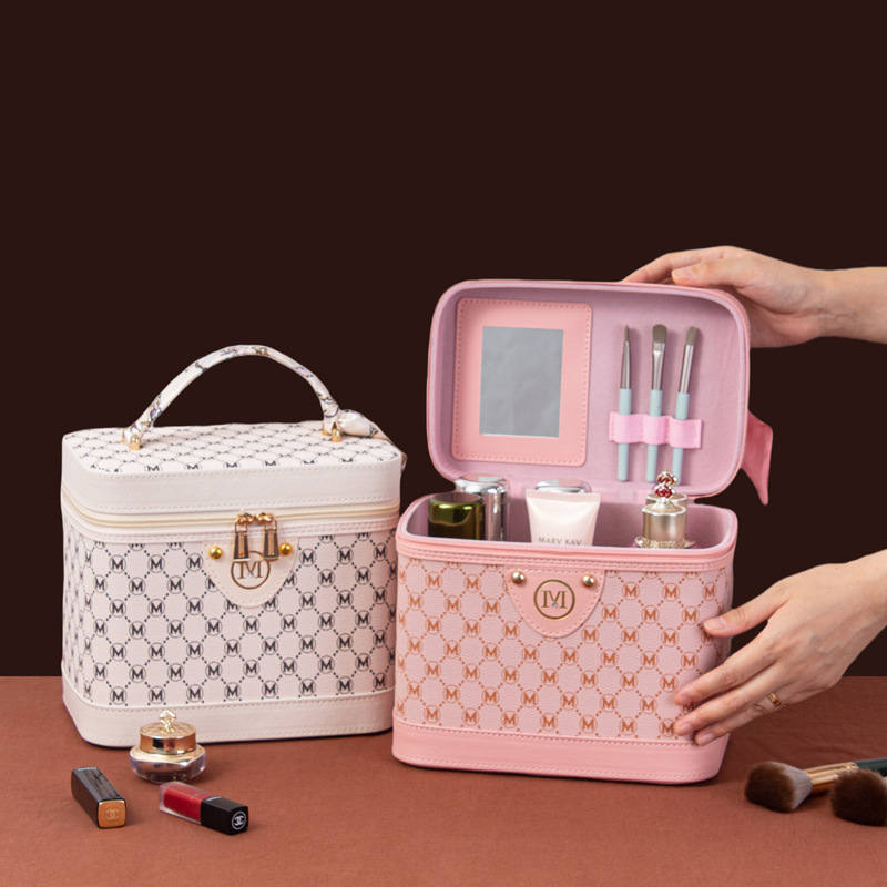 2024 new retro large-capacity makeup bag, multi-functional cosmetics storage box, portable waterproof suitcase box full figure