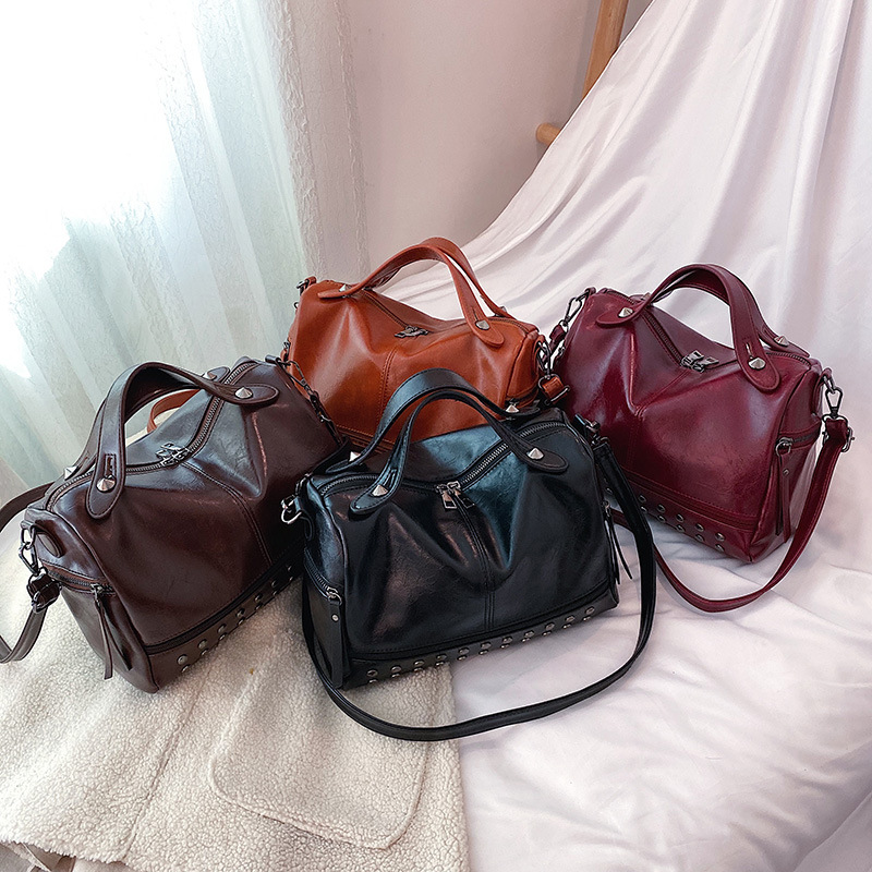 Retro Hong Kong-style small bag for women, 2021 new trendy Korean-style fashionable crossbody bag, Boston fashion riveted handbag full figure