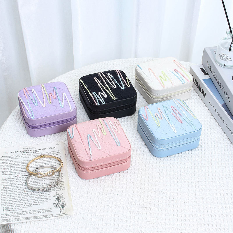 Cross-border jewelry storage box, cute girls' ring, accessory and necklace box, small and portable jewelry box details Picture