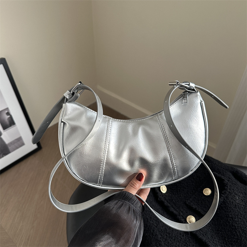 Korean niche design underarm bag for women 2024 autumn New high-end bag, silver crescent bag, single-shoulder crossbody bag full figure
