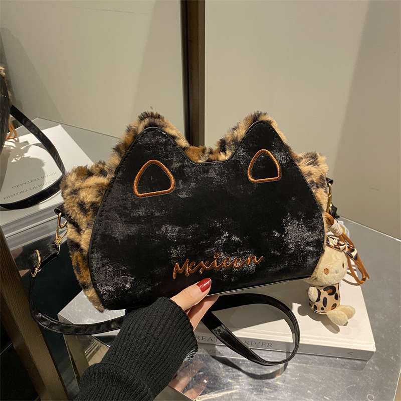 Retro leopard print plush bag 2024 new style, cute cat ear single-shoulder small square bag, trendy and fashionable women's furry crossbody bag full figure
