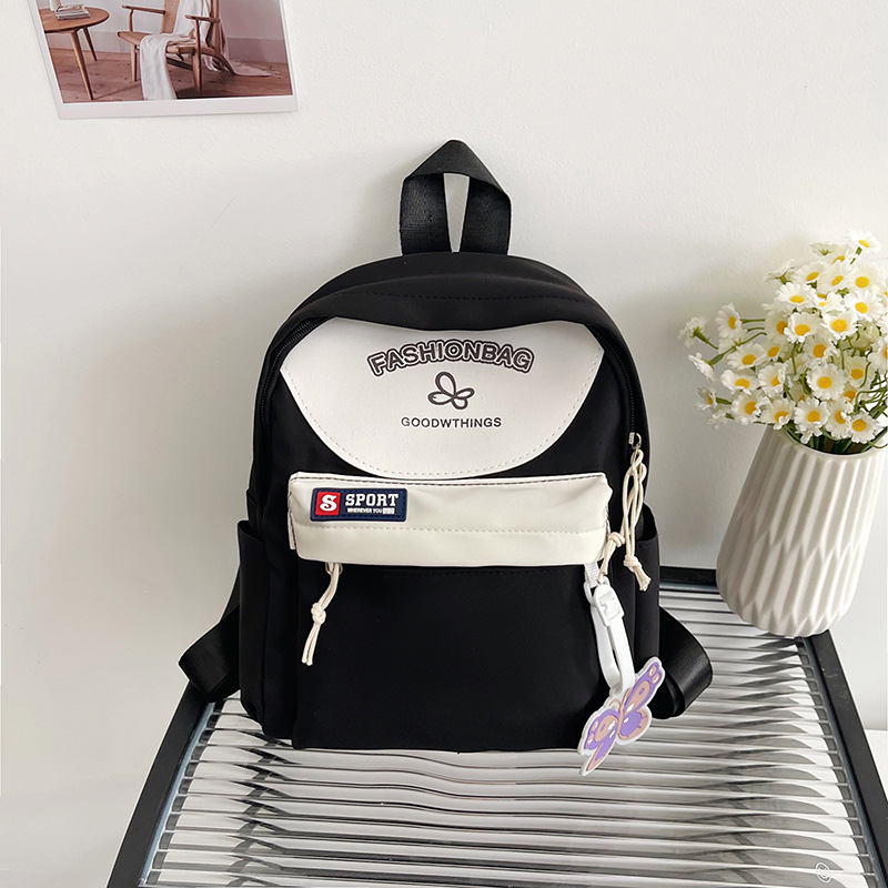 New color-blocking and large-capacity bag for girls, a casual Japanese-style bag for junior high school and high school commuters full figure