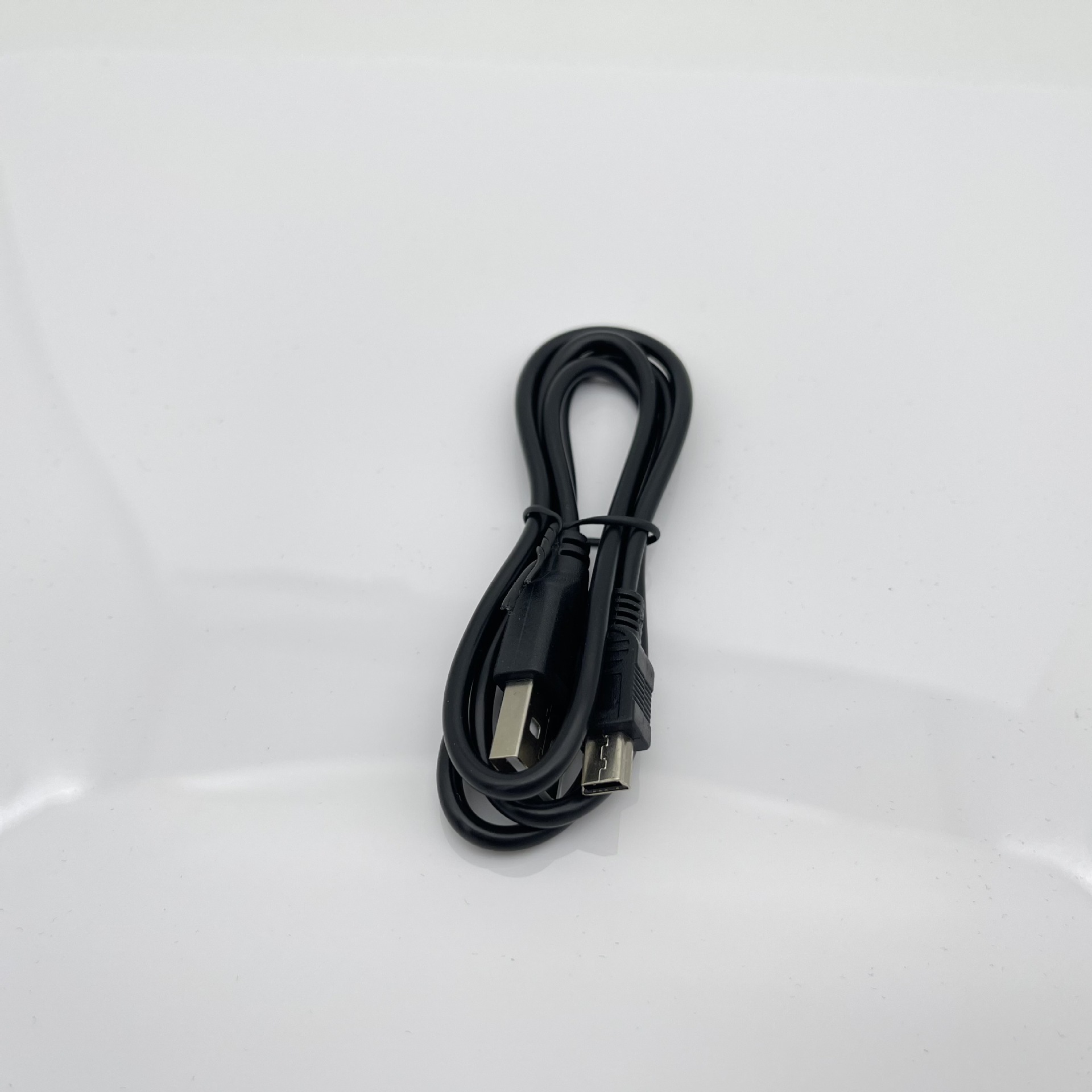 Wholesale 1-meter pure copper mini usb data cable, radio for the elderly, dashcam, T-port V3 charging cable, 2 meters Application Scenario