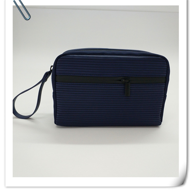 Striped cosmetic bags, custom-made cosmetic bags, custom-printed cosmetic bags, Korean-style cosmetic bags, storage clutch bags full figure