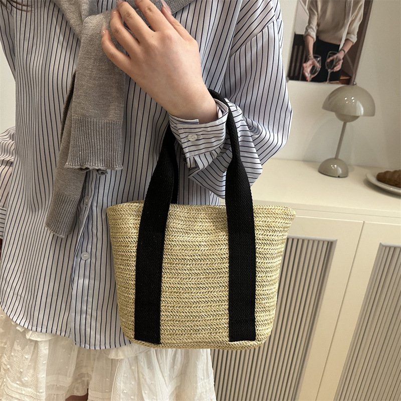 A niche fashion ethnic-style hand-held small bag for women in 2025, a new woven bag with a unique and high-end feel, and a crossbody bag Specification drawing
