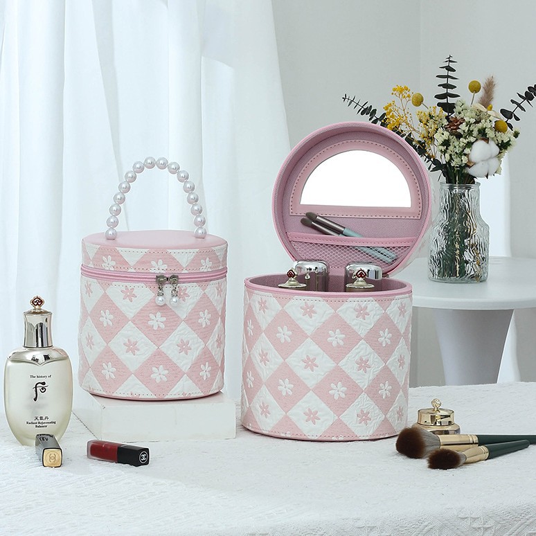 High-end large-capacity makeup bag, portable travel multi-functional cosmetics storage bag, waterproof hand-held cylindrical makeup box full figure