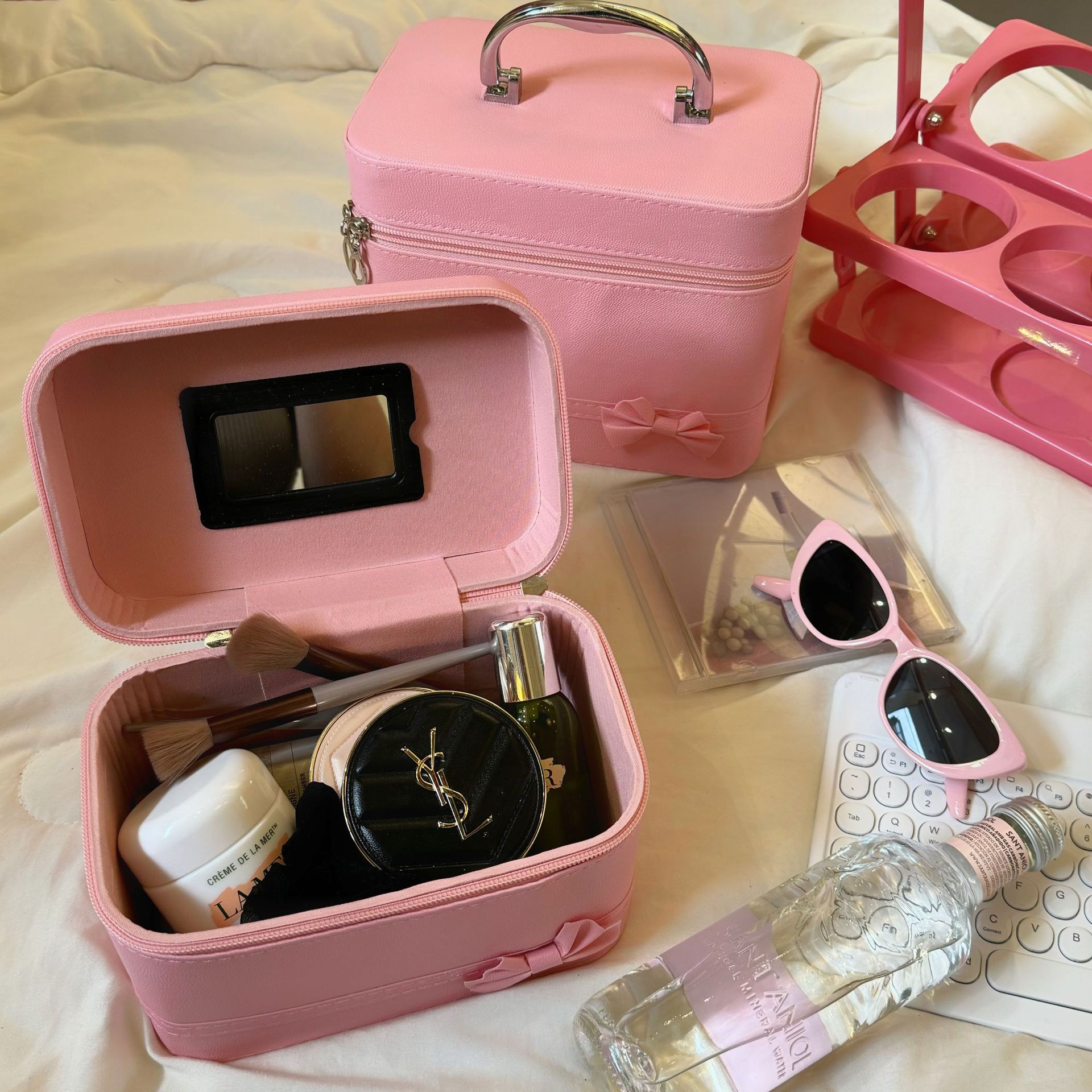 Ballet-style cute bow makeup bag, large-capacity portable makeup case for business trips and travel, hand-held storage box full figure