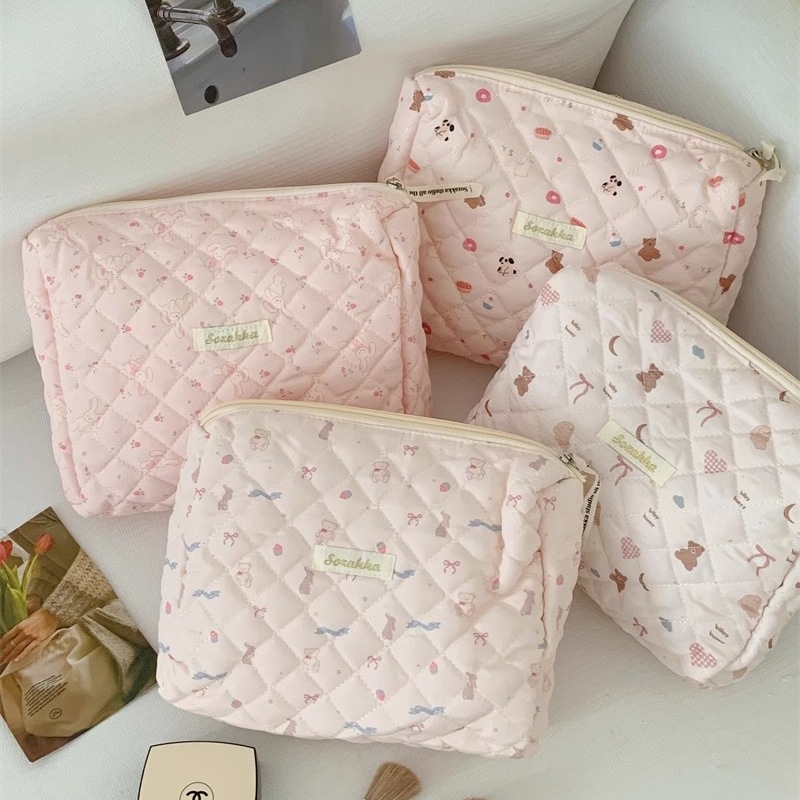 Girls' Heart bow makeup bag 2024 New large-capacity portable hand-held toiletry bag and travel storage bag details Picture