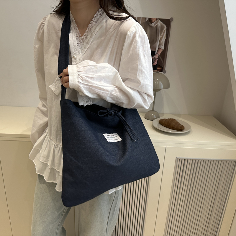 New Spring/Summer 2025 dual-purpose denim bag, ethnic style patchwork bag, Bohemian single-shoulder crossbody bag, double-sided details Picture