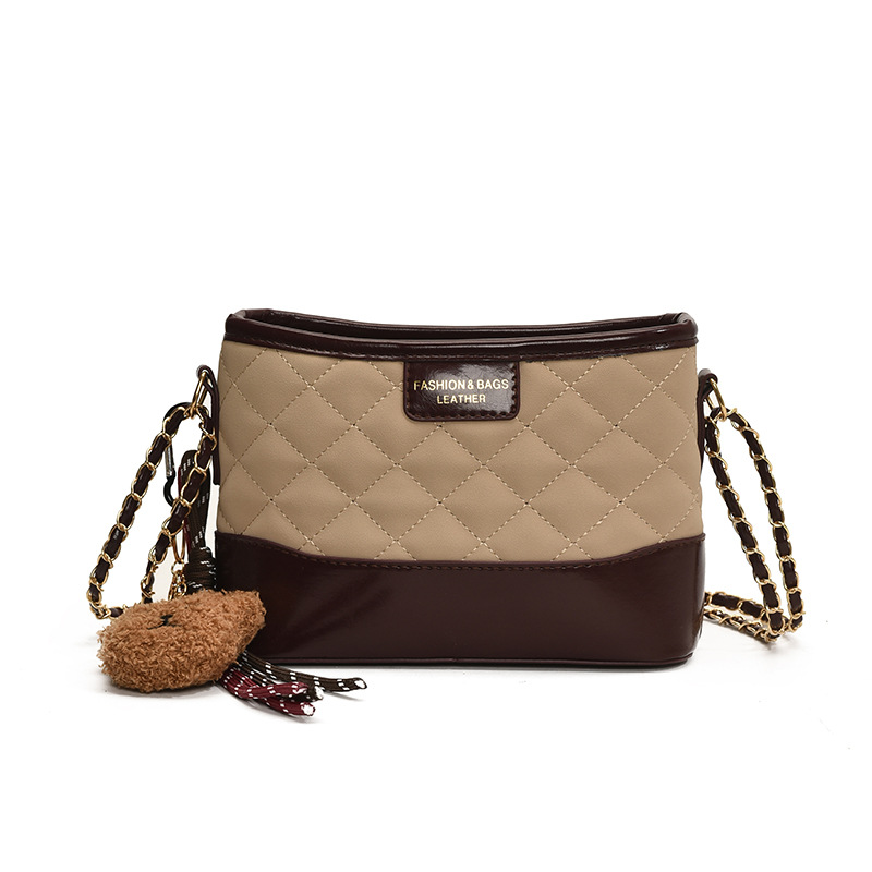 This year, the popular bags for women in 2025 are the new diamond-patterned embroidery single-shoulder bag, versatile and elegant crossbody bag, and bucket bag Item Picture