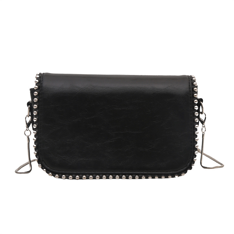 This year, the popular design-sense bags for women in 2025 are the new niche chain small square bag, a fashionable and versatile single-shoulder crossbody bag Item Picture