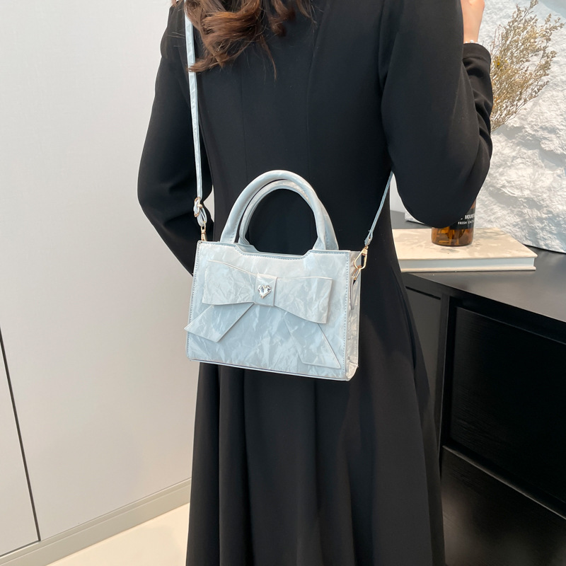 A cross-border high-end and fashionable women's handbag with a bow, a simple single-shoulder crossbody bag, and a versatile commuting bag for women Specification drawing