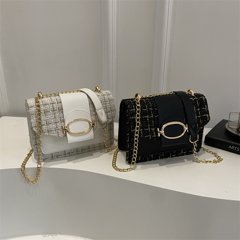 A new 2025 elegant, trendy, casual, stylish and simple chain-style single-shoulder underarm bag, crossbody bag for women Application Scenario
