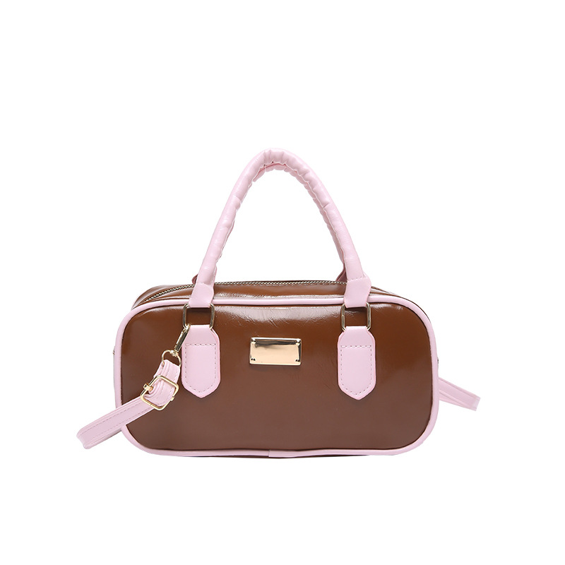 A new 2024 trendy and stylish handbag for women, a large-capacity commuting single-shoulder crossbody bag Item Picture
