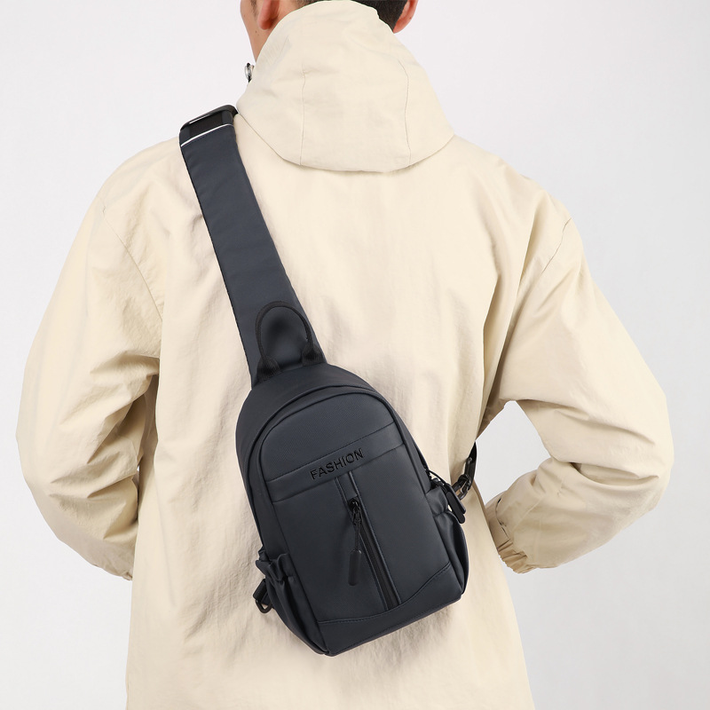 New men's backpack, versatile casual single-shoulder crossbody bag, trendy and fashionable crossbody bag for both men and women, and business bag for men Application Scenario