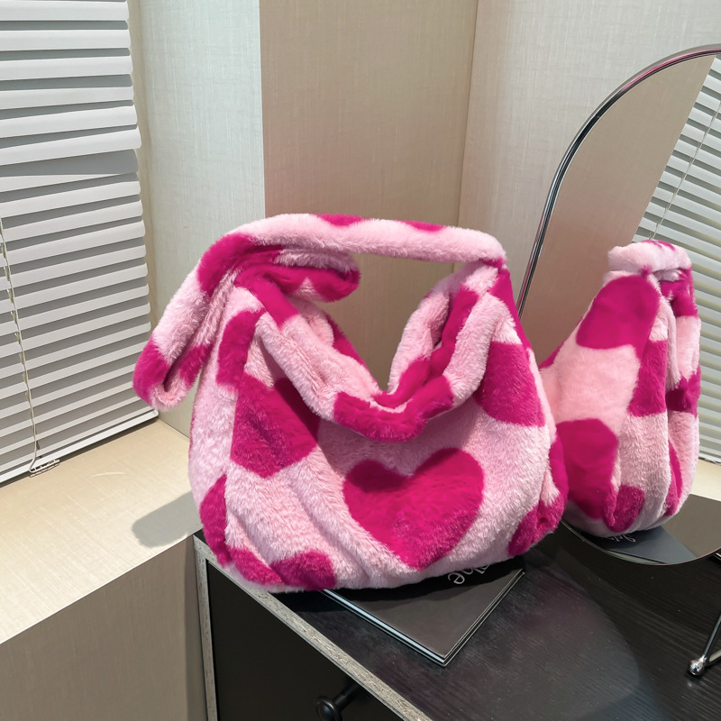 New plush handbag for women 2025, new pleated fur single-shoulder bag, crossbody bag, stylish and simple tote bag full figure