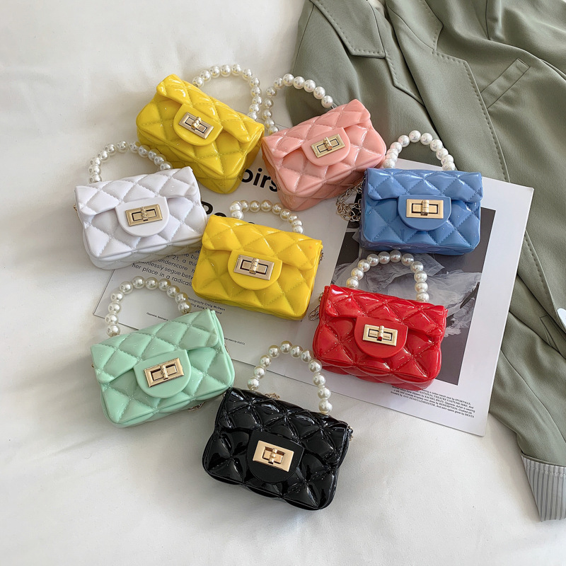 Mini bag, stylish and trendy 2021 new style, cute diamond-shaped candy-colored chain pearl hand-held crossbody jelly bag full figure