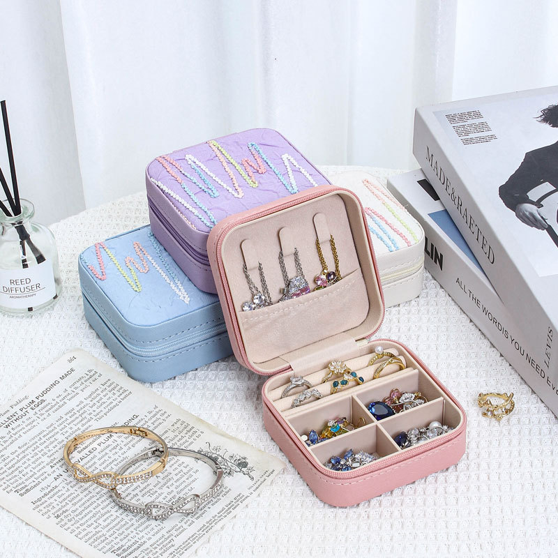 Cross-border jewelry storage box, cute girls' ring, accessory and necklace box, small and portable jewelry box Specification drawing