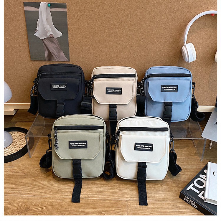 The trendy Japanese-style nylon crossbody bag, a new cross-border Instagram trend, and the Korean-style casual single-shoulder crossbody small square bag are selling well full figure