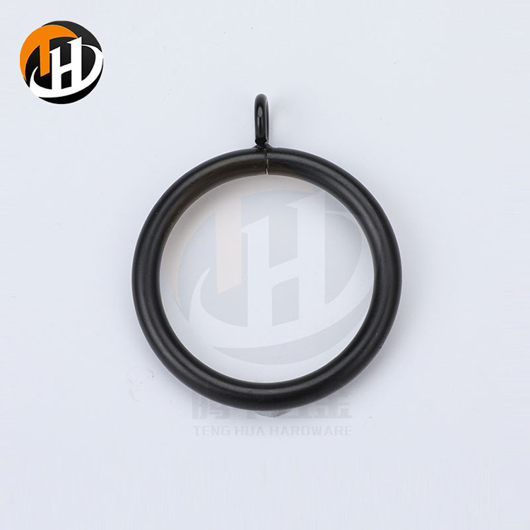 The manufacturer supplies electrophoretic black Roman ring, plastic-coated argon arc welded curtains with ear rings, hanging buckles and hardware curtain hanging rings Specification drawing