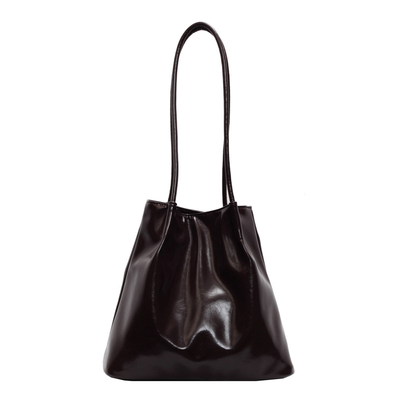 High-end oil-leather casual underarm large-capacity tote bag for women, 2024 new retro commuter fashion single-shoulder bag Item Picture