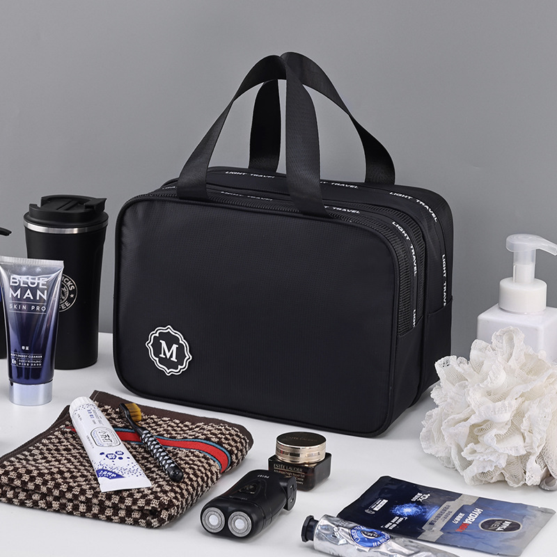 Double-layer makeup bag, large capacity, high-end feel, portable travel bag, dry and wet separation, men's toiletry bag, fitness storage bag Application Scenario