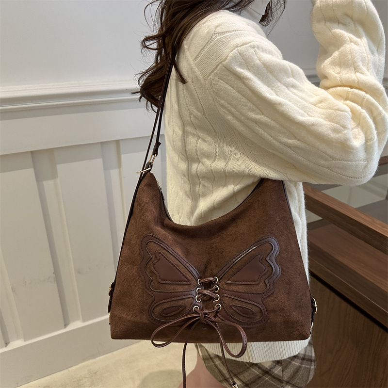 Butterfly's stylish, retro, simple and large-capacity 2024 winter new backpack, single-shoulder, crossbody and underarm tote bag for women details Picture
