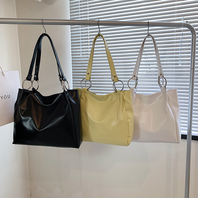 New women's bags, casual large-capacity solid color underarm bags, simple women's commuter tote bags, single-shoulder bags, cross-border Application Scenario