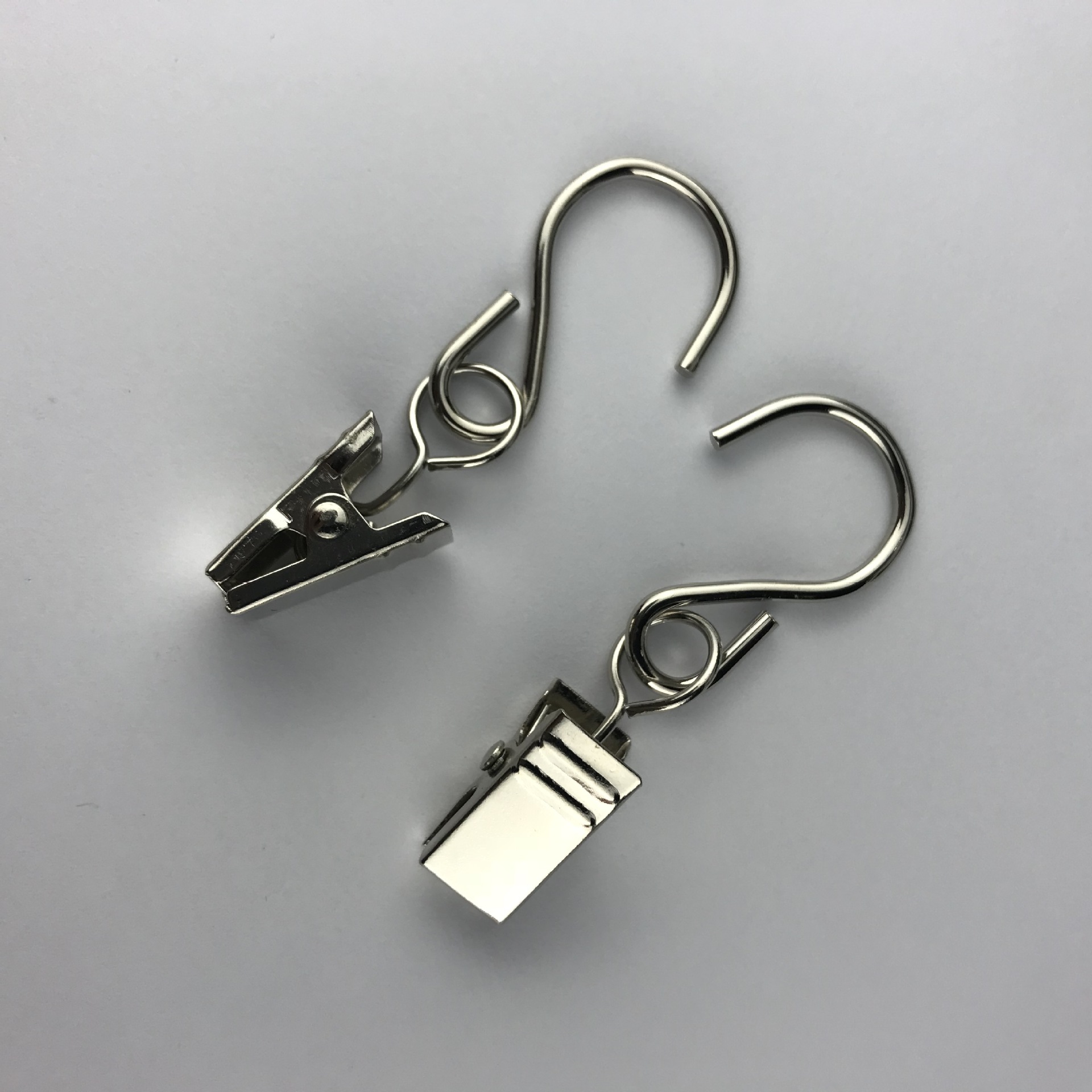 Curtain hook clips, curtain buckles, curtain accessories, curtain clamps, outdoor S-hooks, billboard clamps details Picture