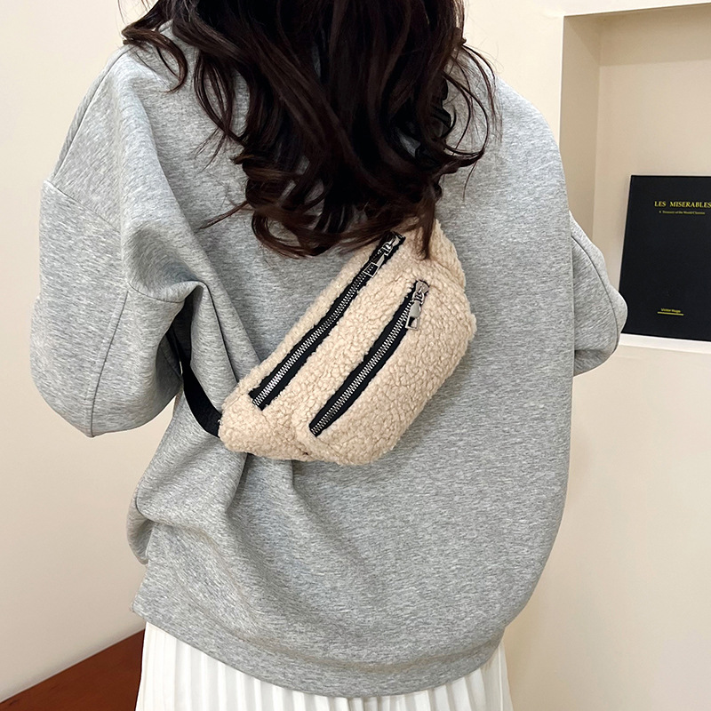 Cute furry bag for women 2025 New style, fashionable and simple single-shoulder underarm bag, plush crossbody casual bag, trendy Specification drawing