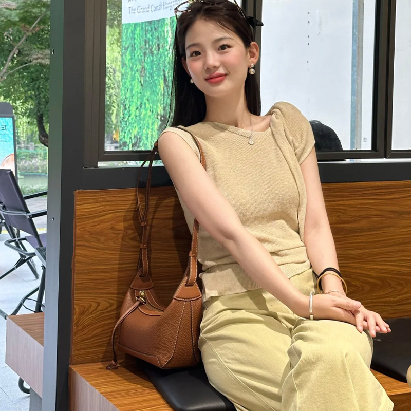 High-end quality niche kite lunch box bag for women 2025 new summer vintage single-shoulder crossbody baguette underarm bag for women Specification drawing