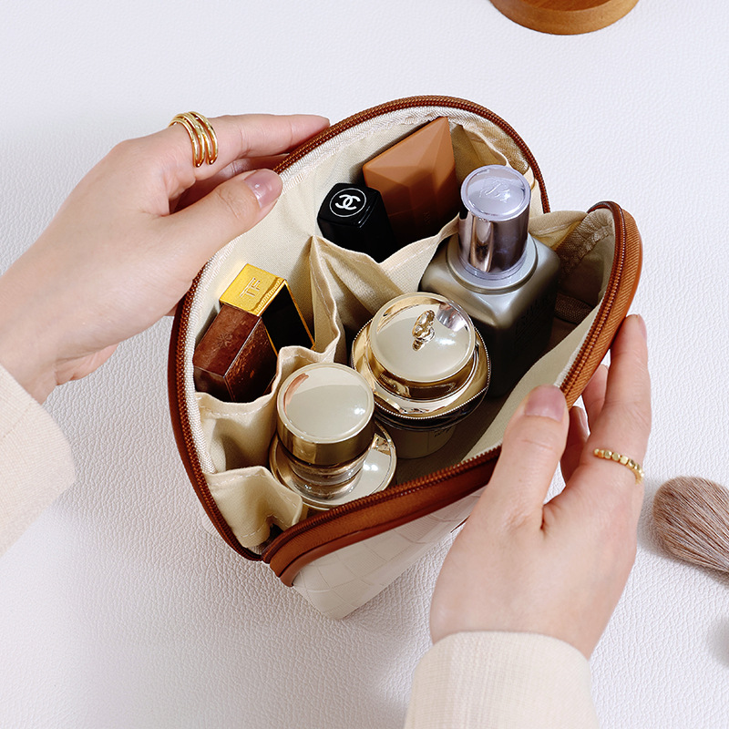 Runhui diamond-shaped semi-round hand-held makeup bag, cosmetics storage bag, travel toiletries bag, makeup bag minimum order one Specification drawing