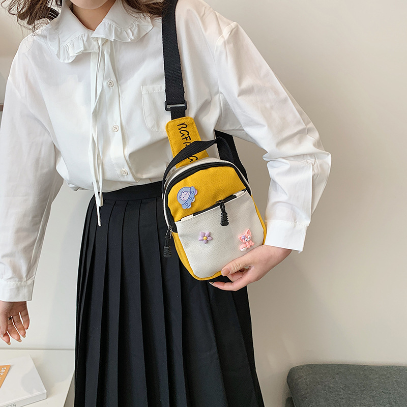 2022 new style of popular women's bag, Korean style sweet color contrast single-shoulder crossbody bag, export one-piece consignment details Picture