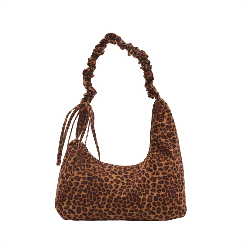 Korean-style leopard print canvas bag, laid-back pleated hand bag, shoulder bag, crossbody bag, large-capacity lightweight cloth bag for commuting Item Picture
