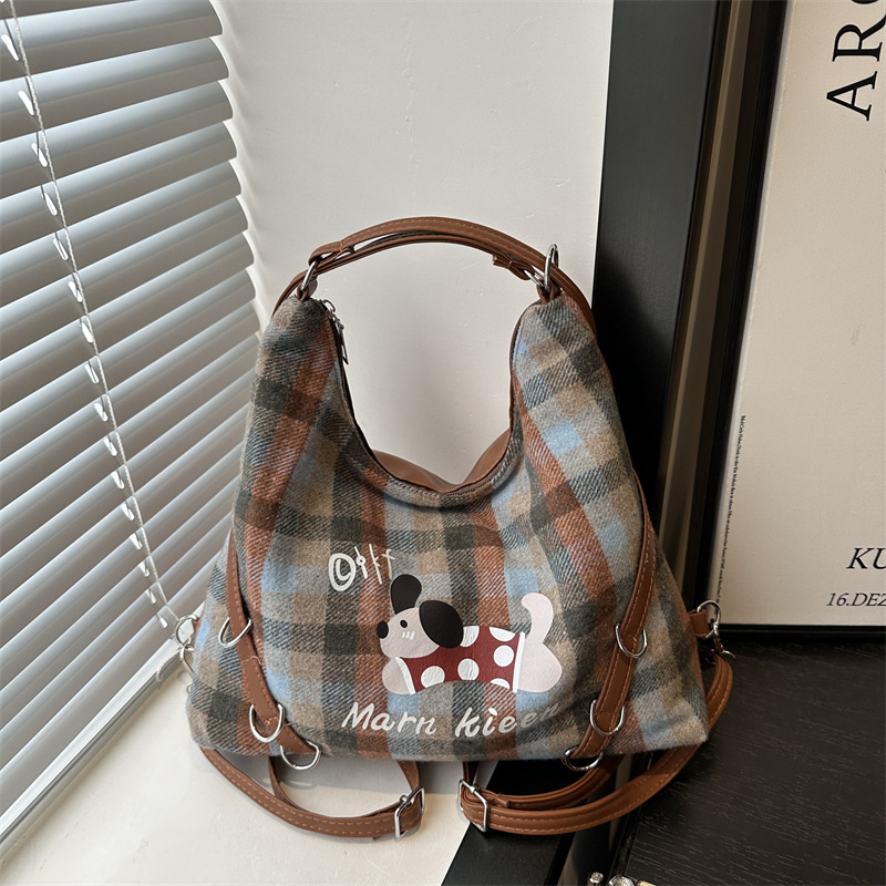 Casual embroidered bag for women, 2024 new style backpack, travel lightweight single-shoulder tote bag, large capacity crossbody bag full figure