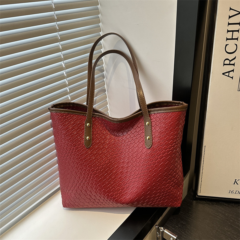 Cross-border simple and fashionable woven pattern women's bag tote bag 2025 Spring New large bag casual single-shoulder bag full figure