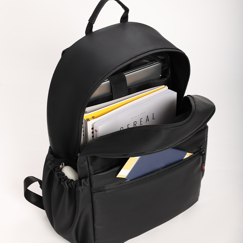 New Ruitu leather film backpack, large-capacity travel backpack, student schoolbag, outdoor water-resistant backpack Application Scenario