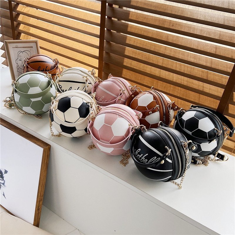 2024 New trendy, versatile, fashionable and individual basketball, simple and casual hand-held shoulder bag with a European and American style Application Scenario