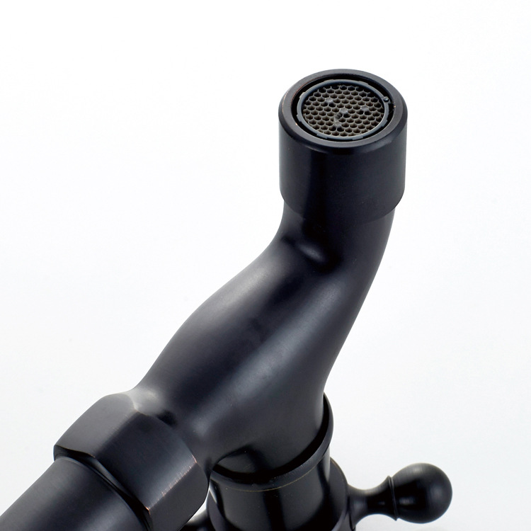 Wholesale of European-style black bronze mops, black antique plum blossom handwheel mops, pool faucets and small faucets Application Scenario