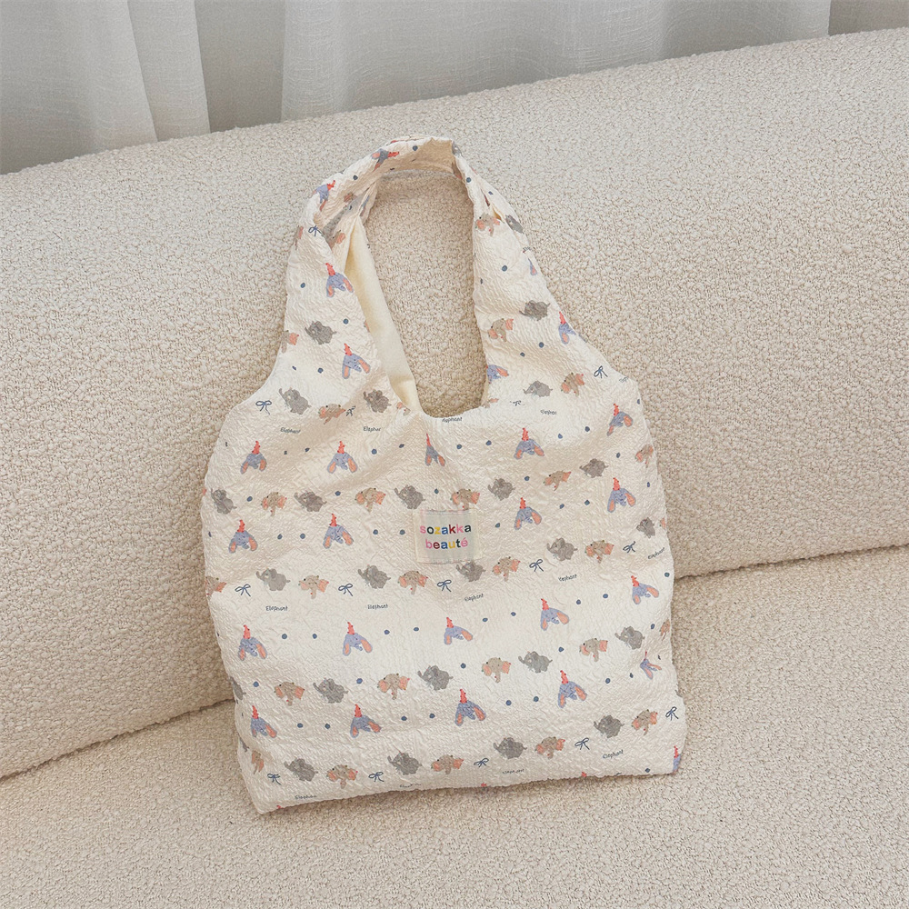 4613 Summer Cartoon embossed canvas Bag, Women's large-capacity vest bag, shopping bag for shopping, student schoolbag Application Scenario