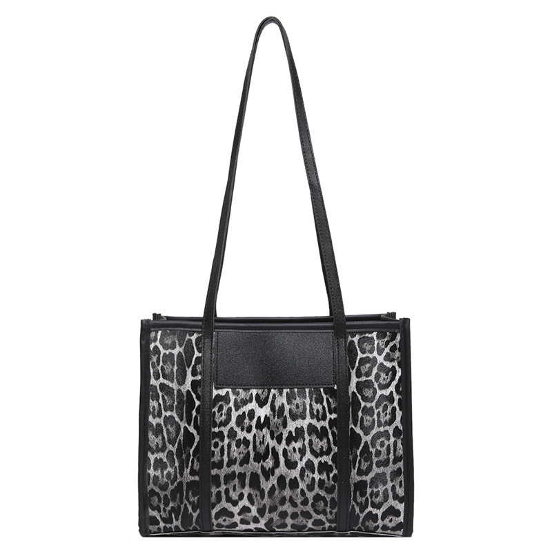 Korean retro large-capacity underarm bag, a new casual tote bag for women in autumn and winter, a high-end commuting single-shoulder bag Item Picture