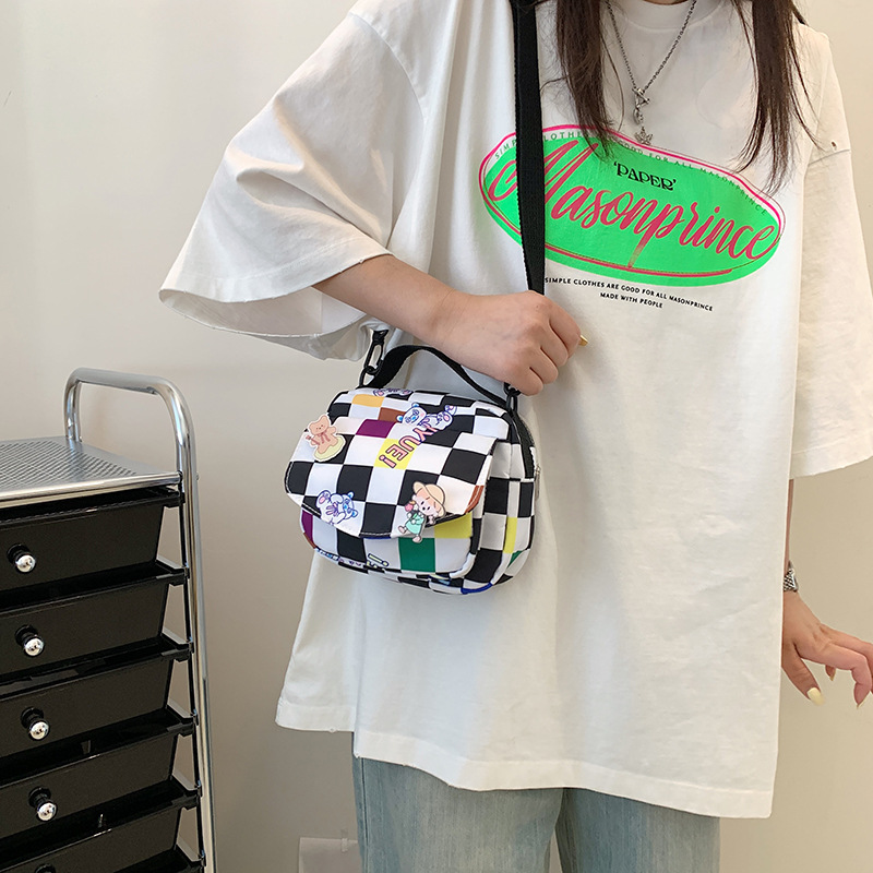 Korean style checkered color-blocking small square bag 2022 new style personalized checkered single-shoulder bag student casual crossbody bag Specification drawing