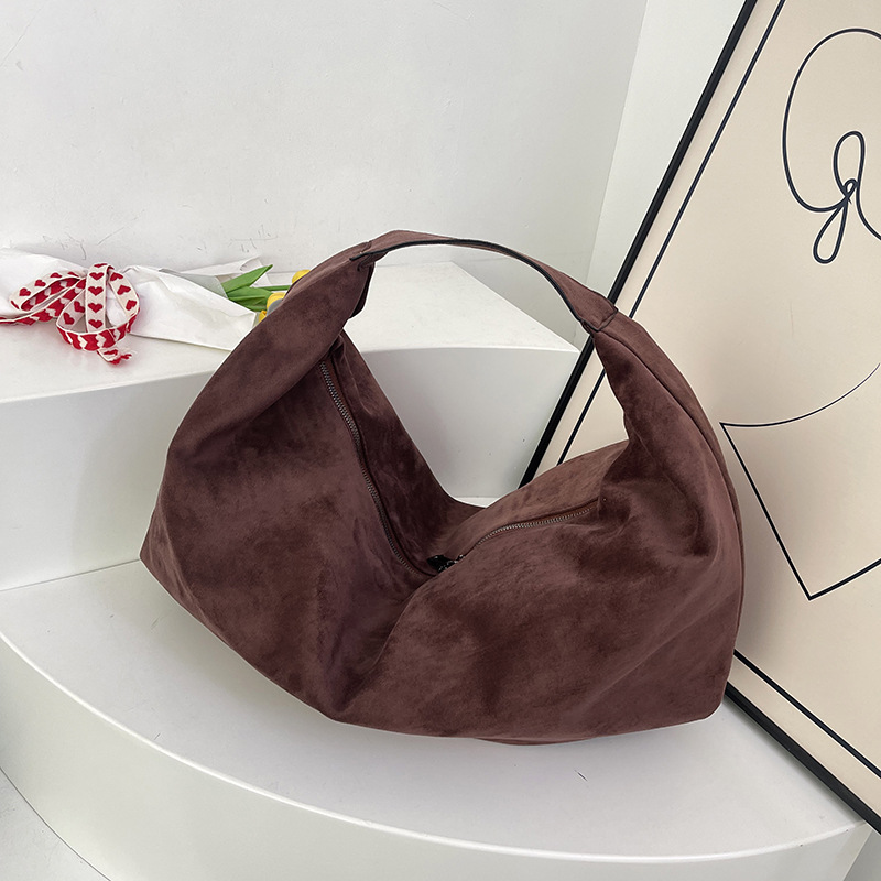 Cross-border pleated women's bag, fashionable and casual single-shoulder armpit bag, large-capacity European and American trendy tote bag, commuting bag full figure