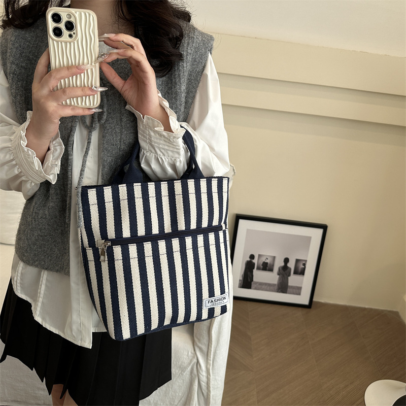 Grocery bento canvas bag, women's hand-held canvas handbag, fashionable bag, Korean-style artistic canvas bag, cloth bag Specification drawing