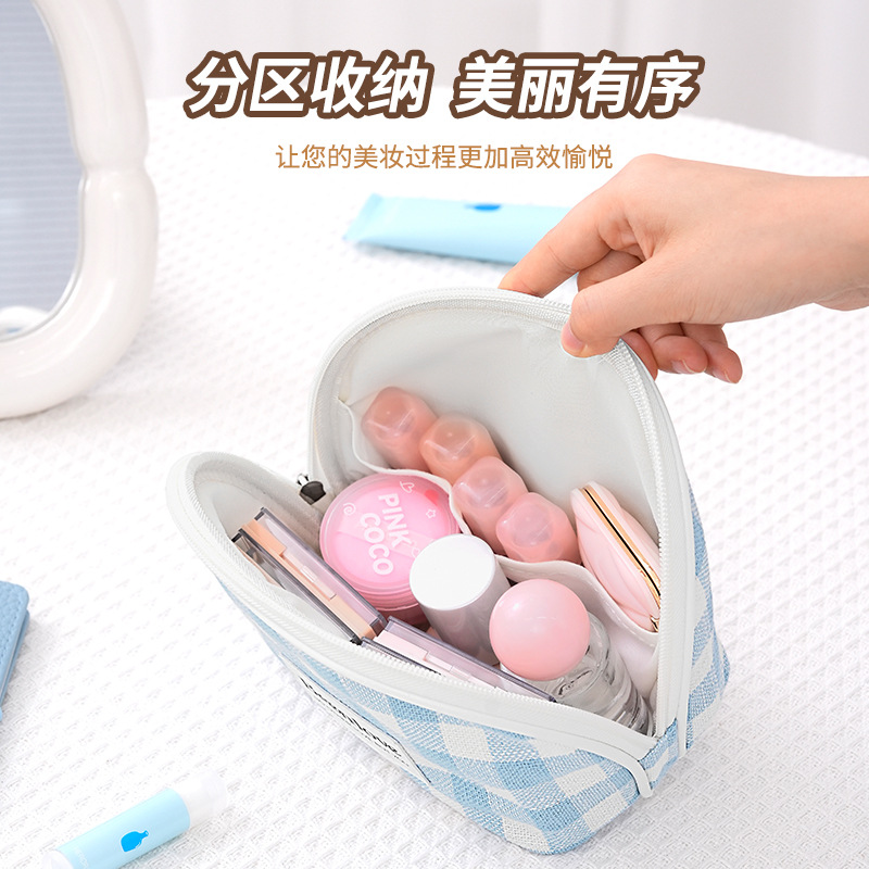 Runhui's new style semi-circular makeup bag, business trip and travel cosmetics storage bag, hand-held makeup bag, one-piece consignment Specification drawing