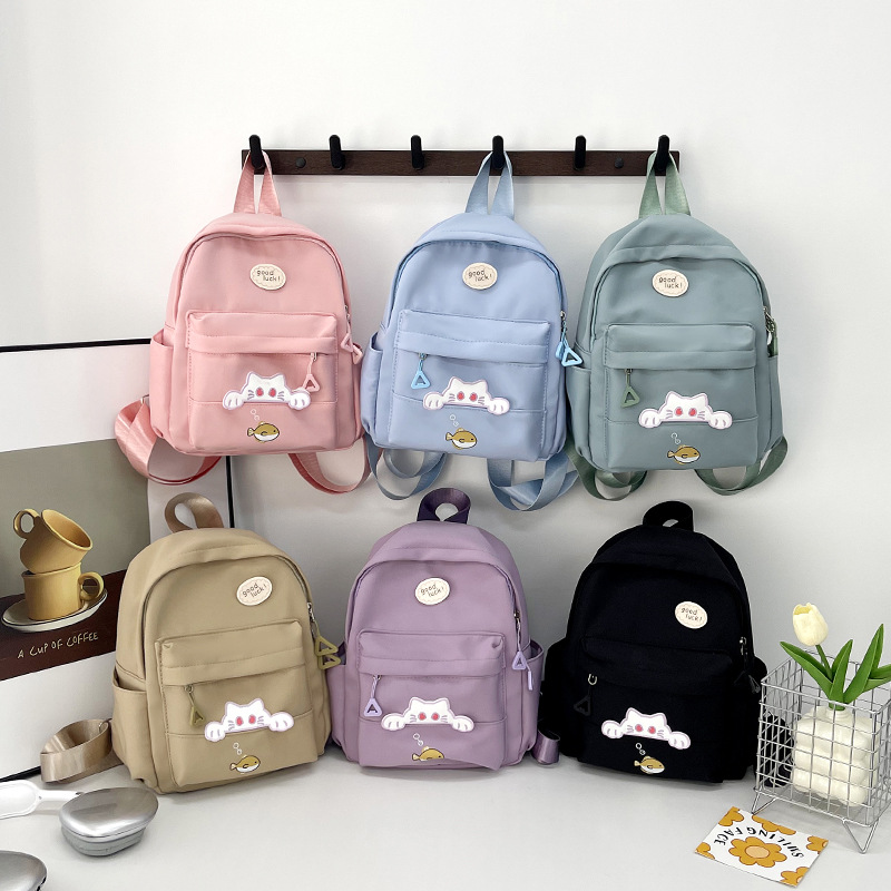 Cross-border trendy bag for women's light travel and shopping, 2025 New cute cartoon bag, large capacity crossbody bag Application Scenario