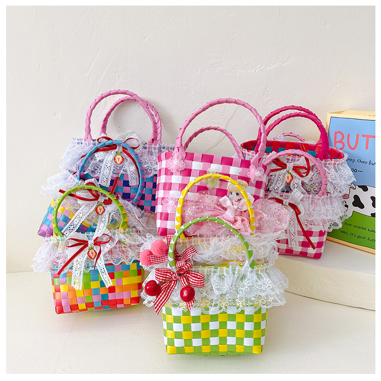 PVC girl's heart woven colorful checkered color-blocking bow lace fringed girl's candy-colored hand-held basket bag full figure